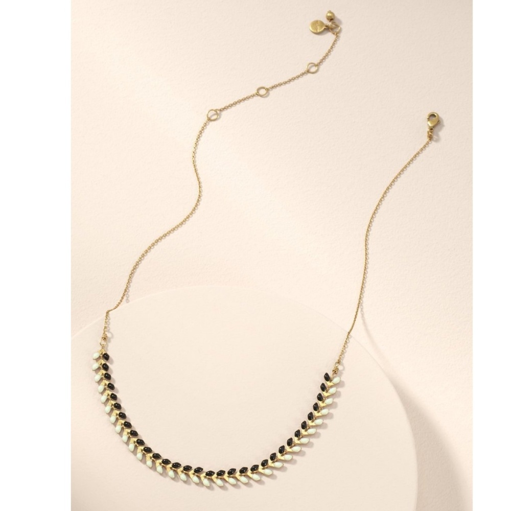 Stella & Dot Sarees Necklace